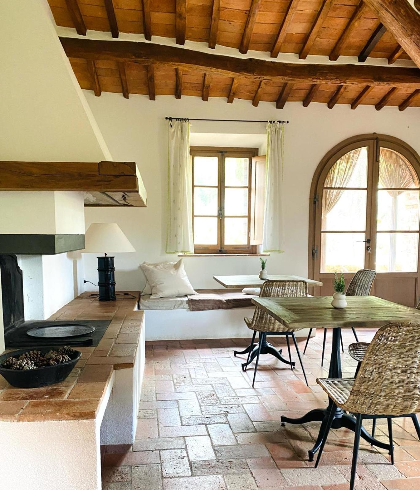 Bed and Breakfast Abbadia Wine Relais Montefollonico Zewnętrze zdjęcie